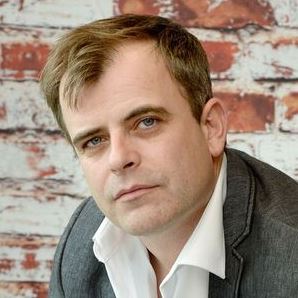 Simon Gregson (Steve McDonald)